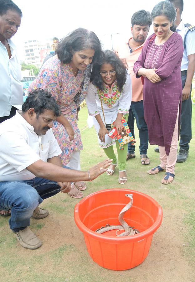 snake show in rk beach vizag - Sakshi6