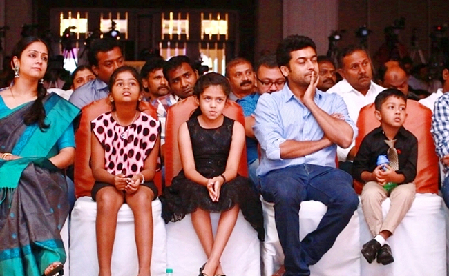 Hero Suriya With his Son and Daughter Photos - Sakshi11