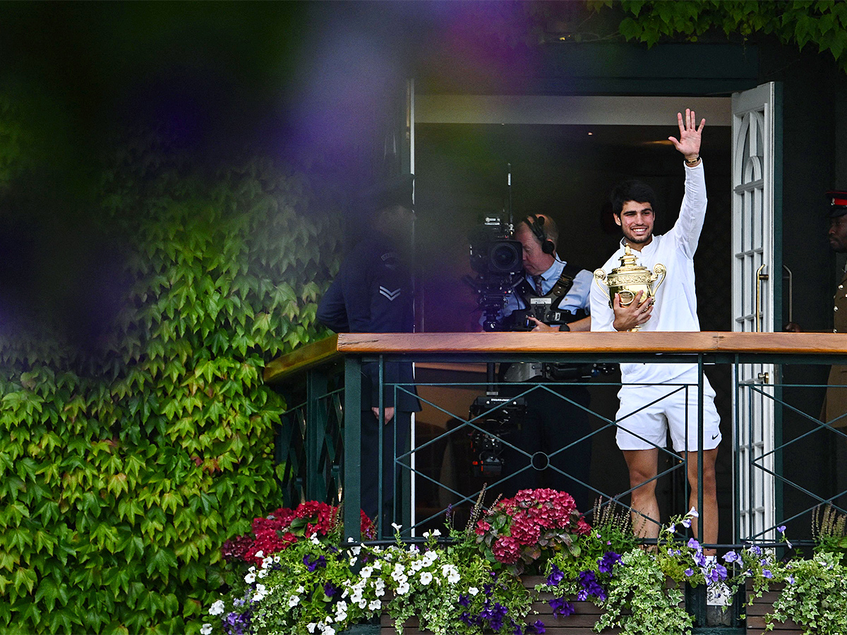 Wimbledon 2023: Carlos Alcaraz beats Novak Djokovic Photos - Sakshi5