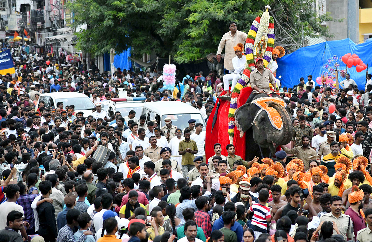 Old City Akkanna Madanna Temple Ghatam Procession 2023 Photos - Sakshi31