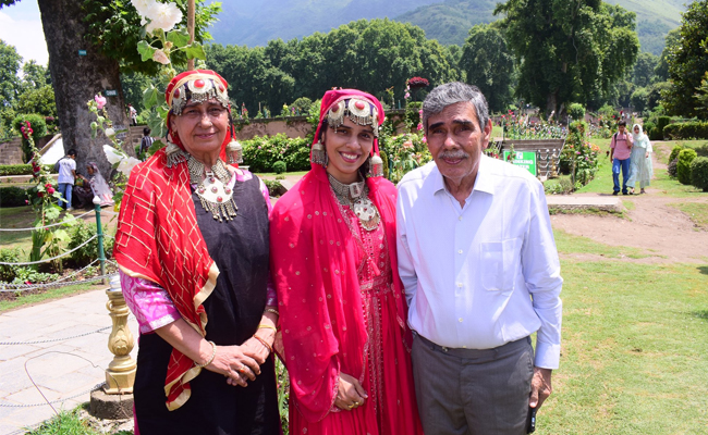 Indian Badminton Saina Nehwal On Kashmir Trip Photo Gallery - Sakshi2