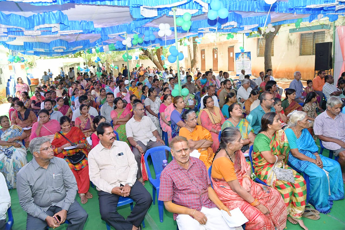 AP CM YS Jagan Launches Jagananna Suraksha Pics - Sakshi30