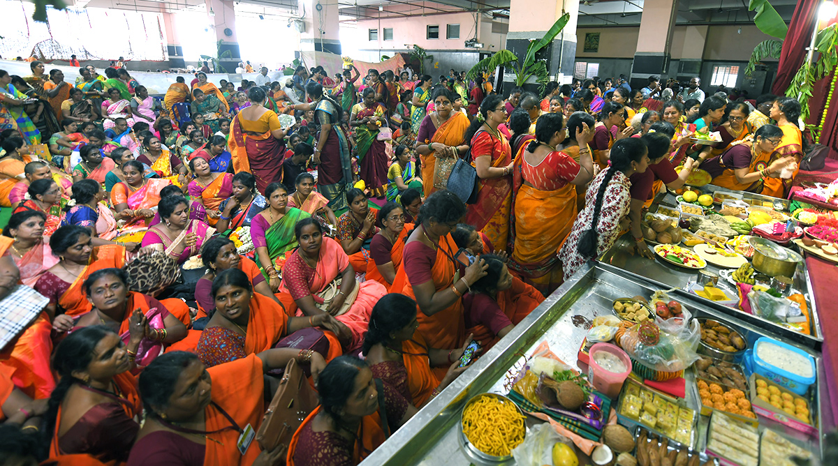 Shakambari Utsavalu Started in Vijayawada - Sakshi13