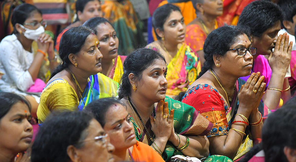 Shakambari Utsavalu Started in Vijayawada - Sakshi2