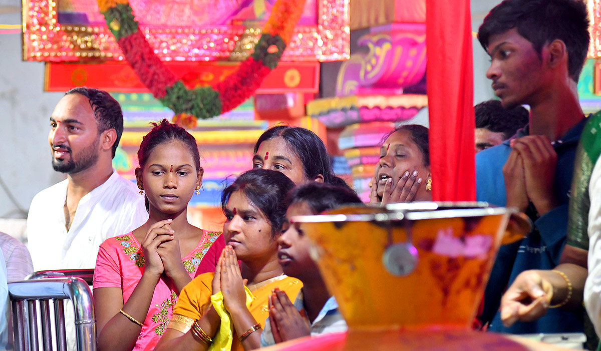 Shakambari Utsavalu Started in Vijayawada - Sakshi4