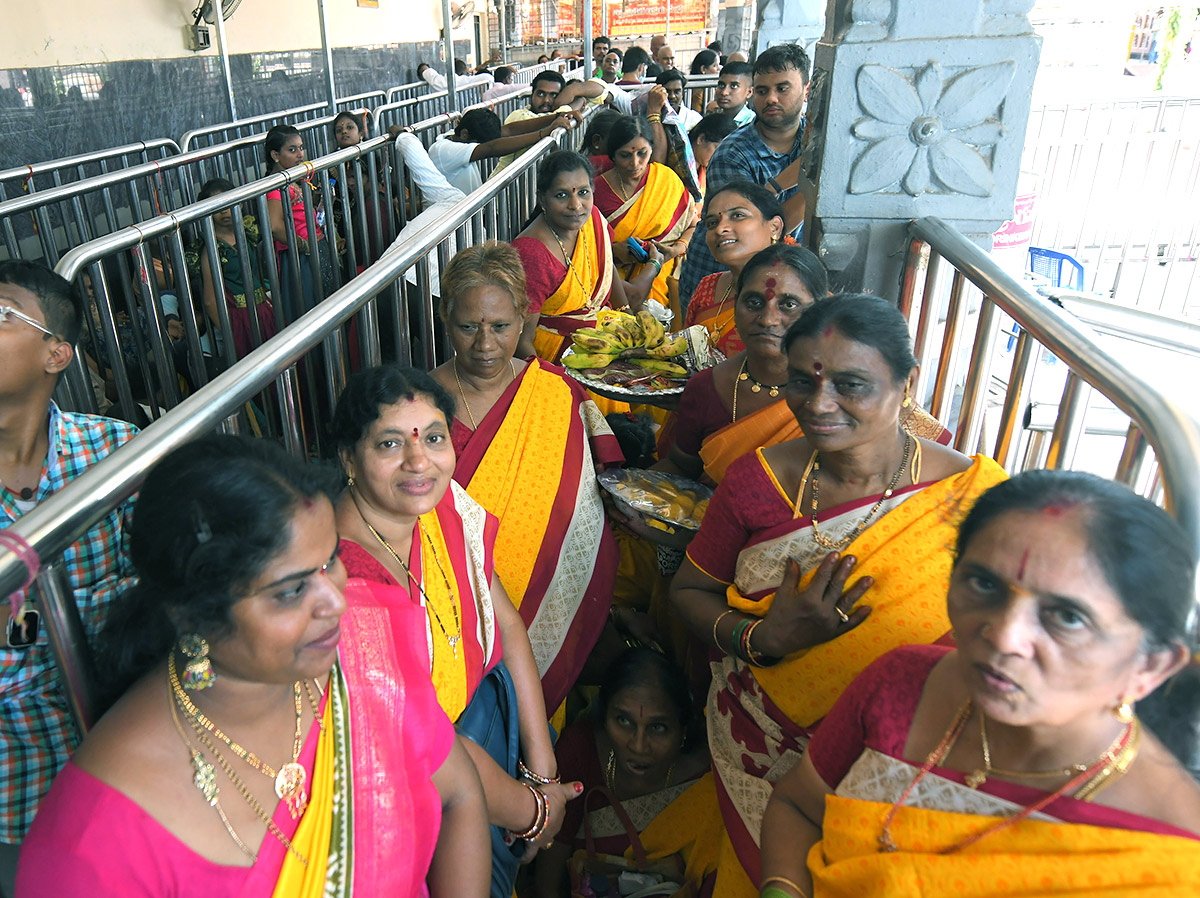 Shakambari Utsavalu Started in Vijayawada - Sakshi9