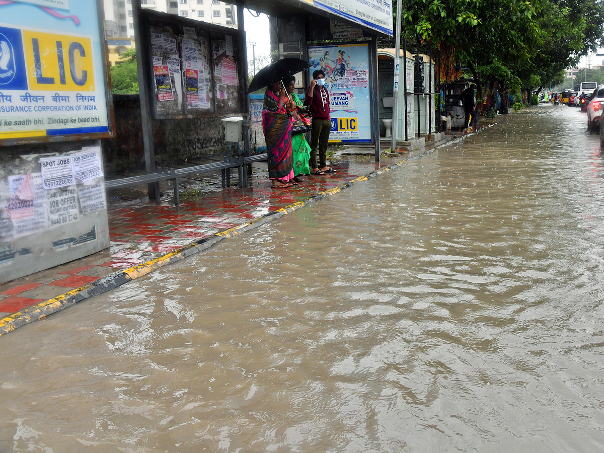 Heavy Rains in Hyderabad Photos - Sakshi22