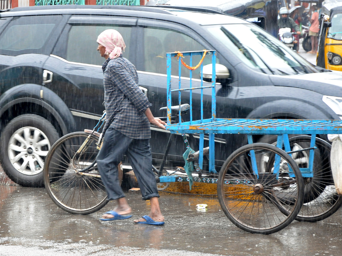 heavy rains in andhra pradesh pics - Sakshi16