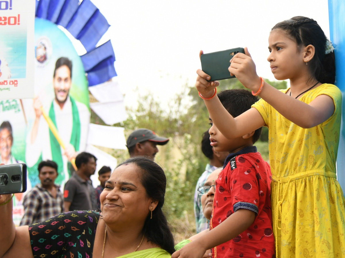 CM Jagan Venkatagiri Tour At Tirupati Photos - Sakshi13