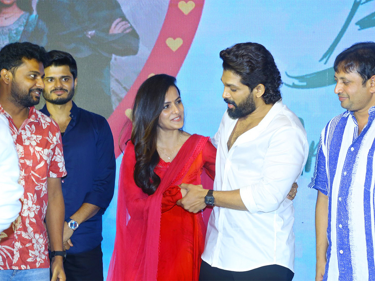 Baby Movie Thanks Meet With Allu Arjun As Chief Guest  - Sakshi1