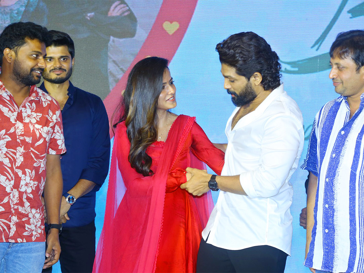 Baby Movie Thanks Meet With Allu Arjun As Chief Guest  - Sakshi25