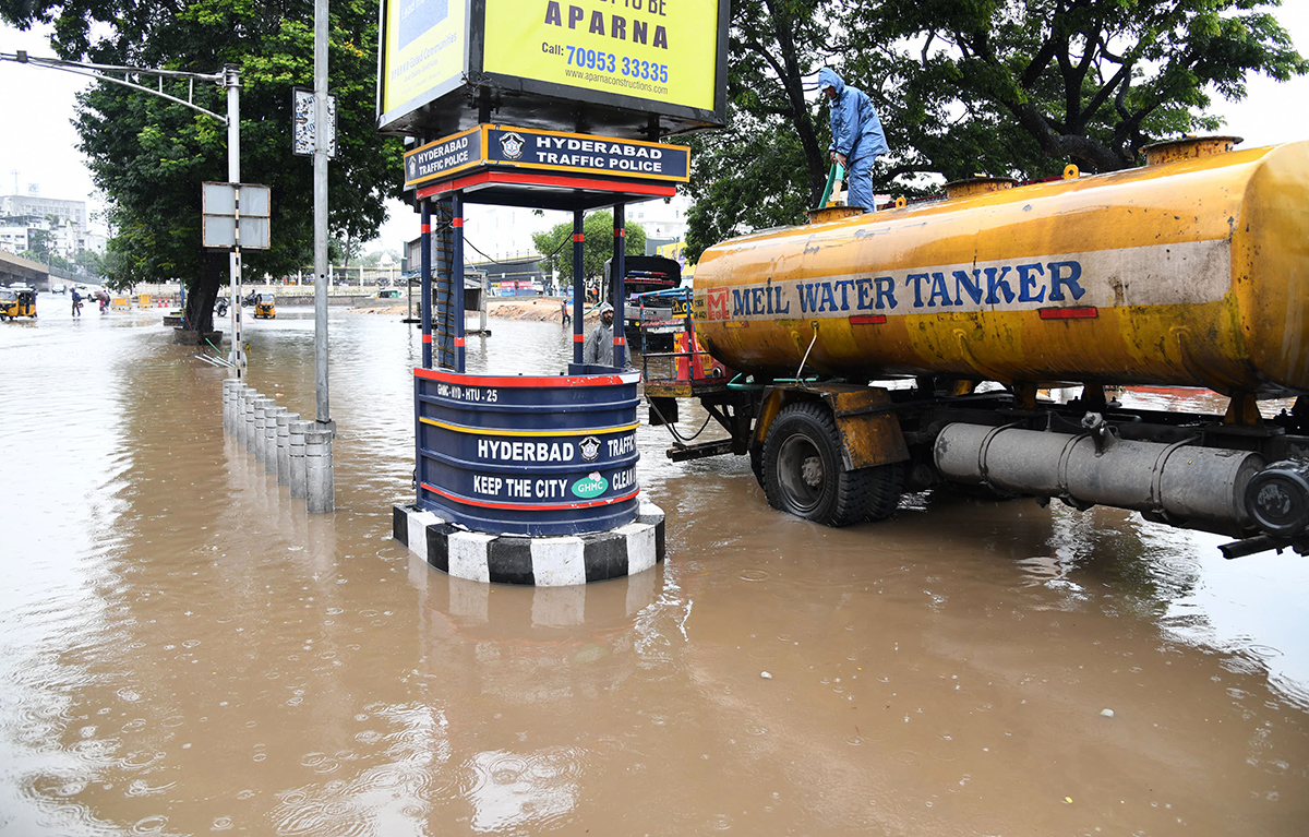 Heavy Rains In Hyderabad - Sakshi10