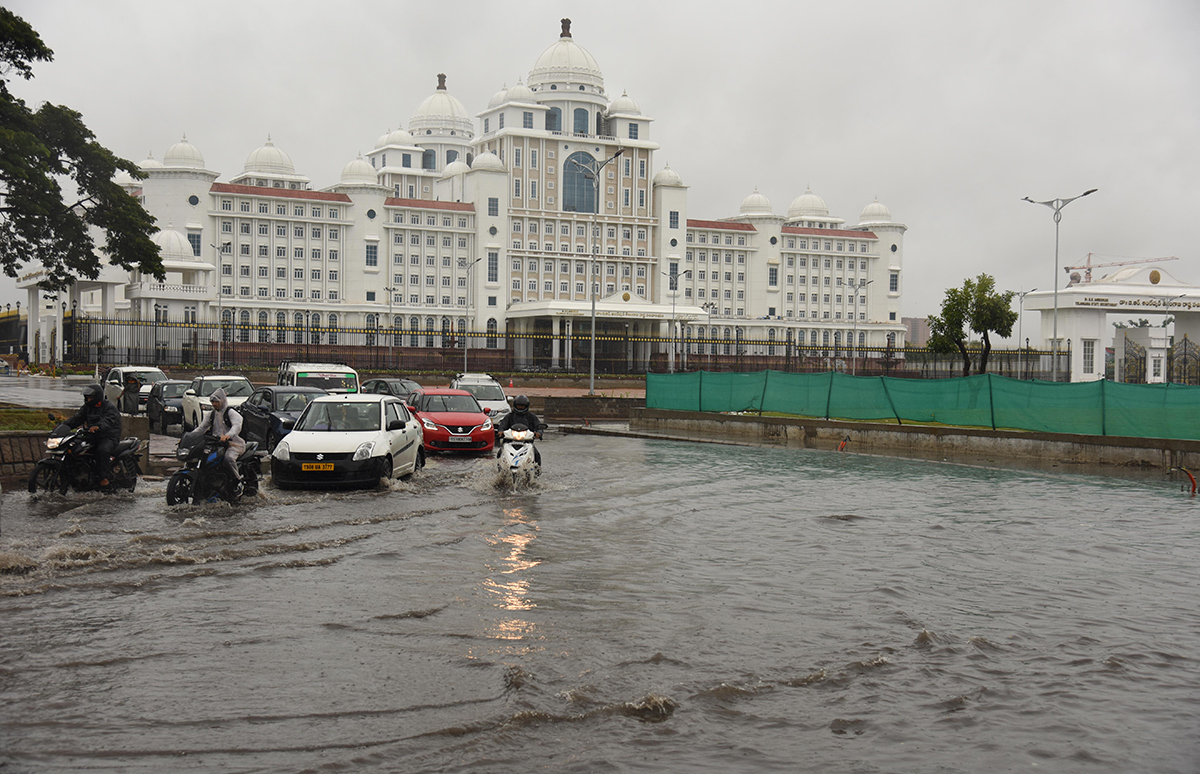 Heavy Rains In Hyderabad - Sakshi4