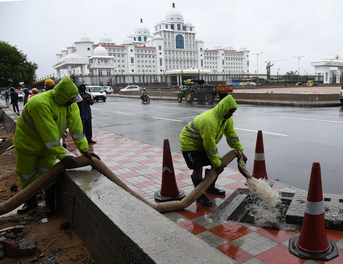 Heavy Rains In Hyderabad - Sakshi5