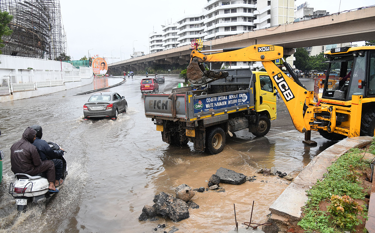 Heavy Rains In Hyderabad - Sakshi9