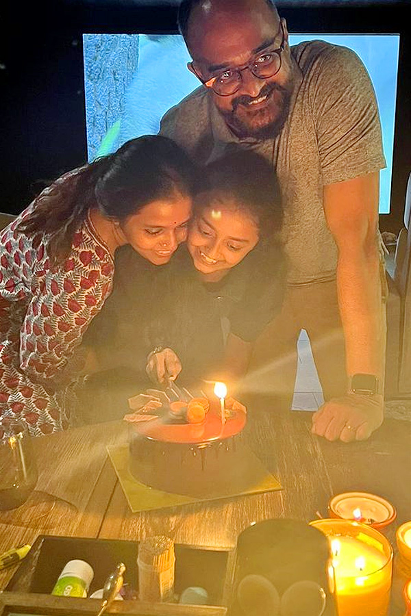 Singer Smitha Husband Shashank birthday celebration photos - Sakshi8