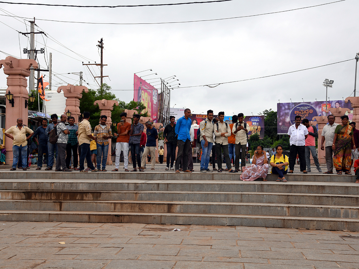 Heavy rain Rajamahendravaram Pics - Sakshi11