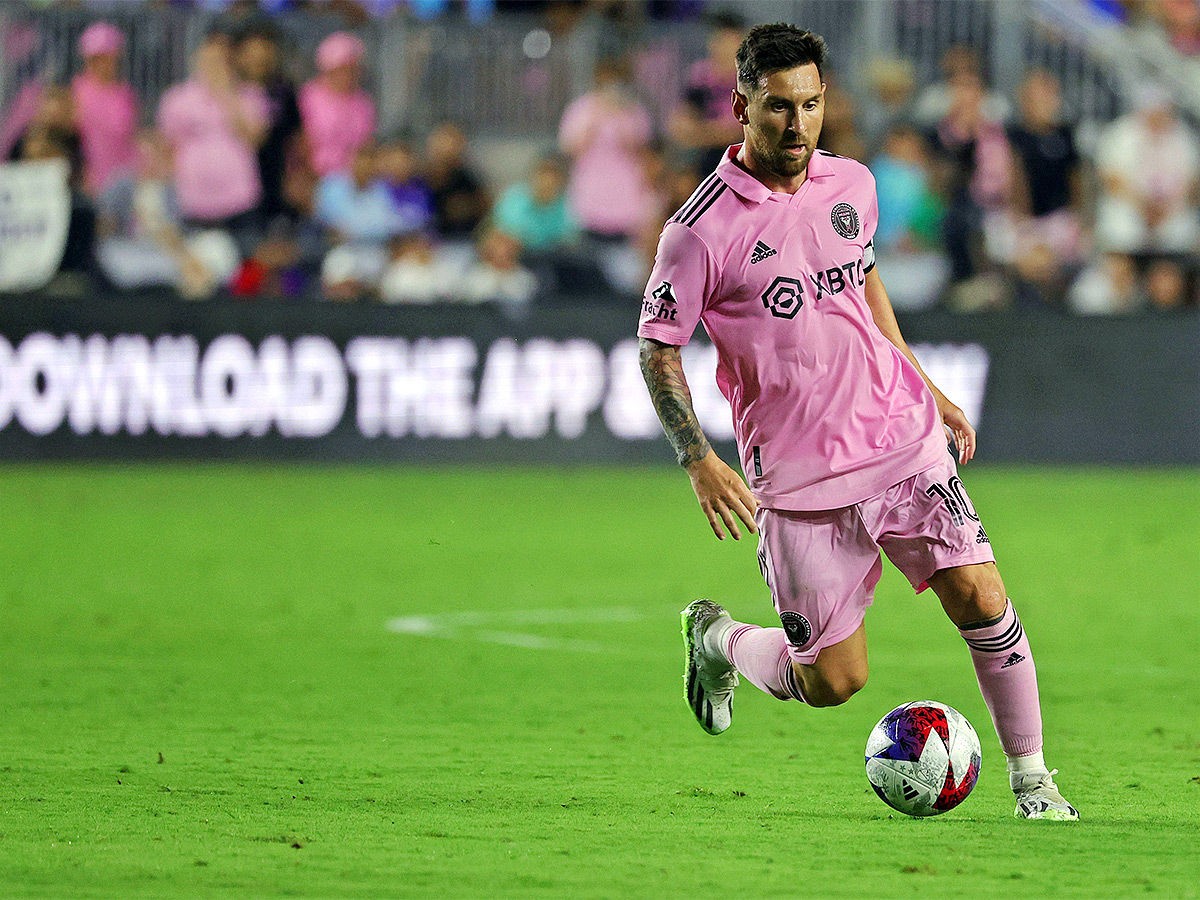 Lionel Messi Free Kick Goal In Debut Match For Inter Miami FC - Sakshi12