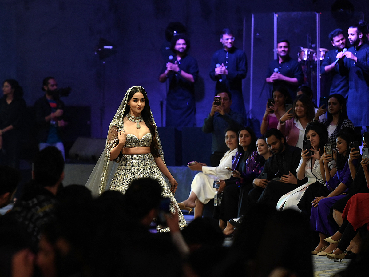 Manish Malhotra fashion show during The Bridal couture show in Mumbai - Sakshi8