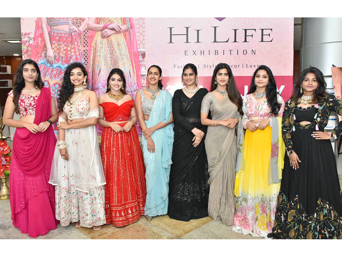 Actress Niharika Konidela Launch of Hi Life Exhibition Photos - Sakshi15