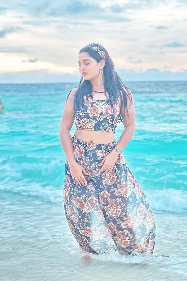 Gouri G Kishan Enjoying Maldives Vacation Photos - Sakshi11