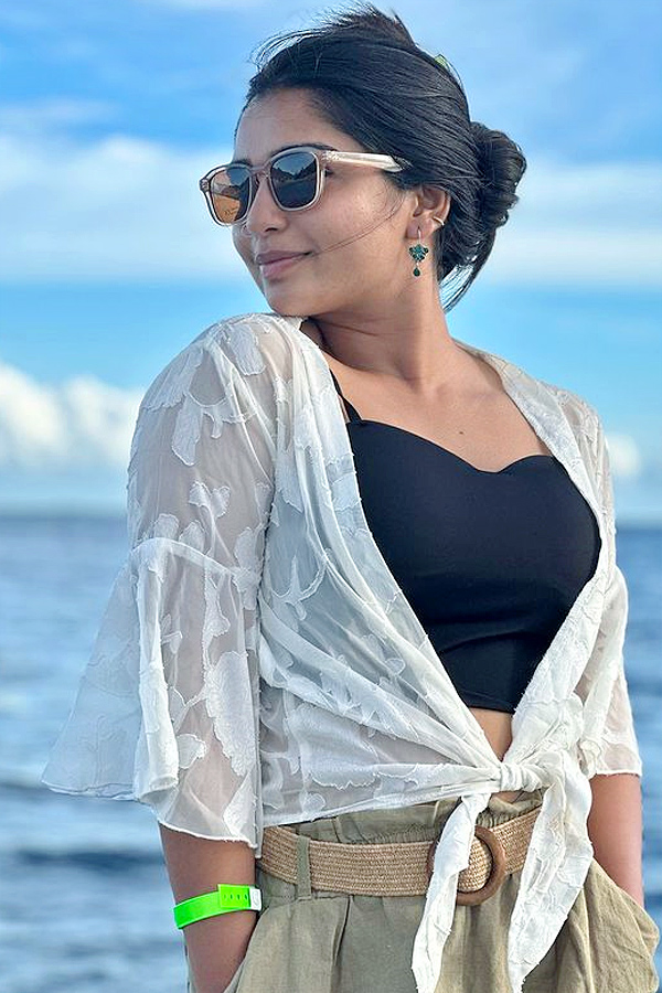 Gouri G Kishan Enjoying Maldives Vacation Photos - Sakshi5