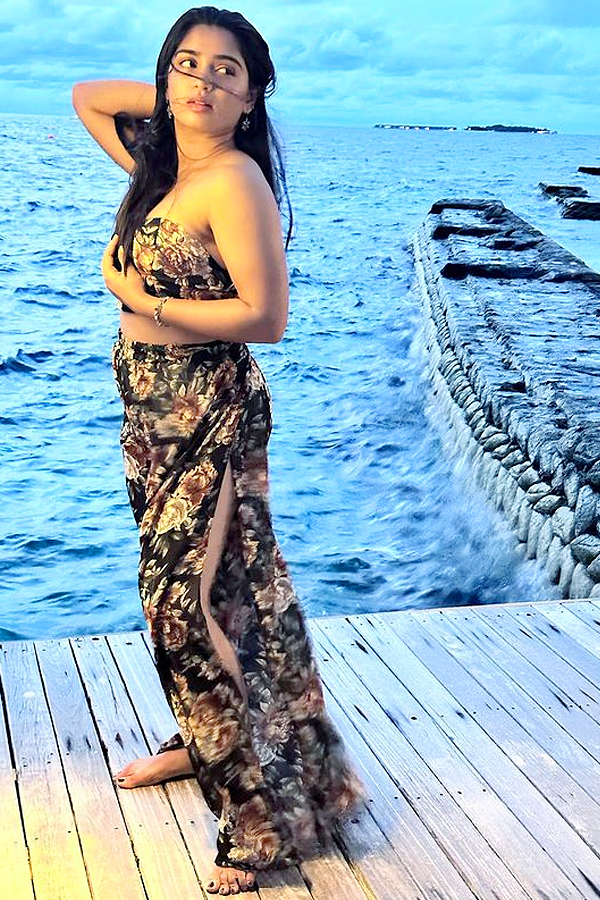 Gouri G Kishan Enjoying Maldives Vacation Photos - Sakshi9