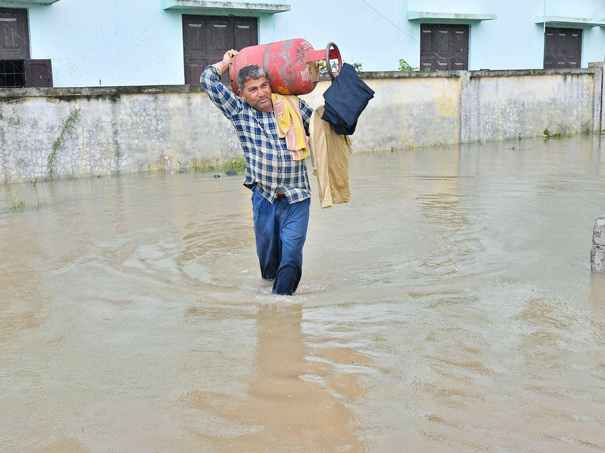 Hyderabad Heavy Rains - Sakshi14