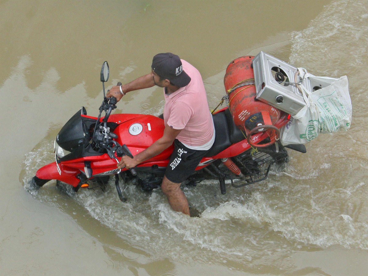 Hyderabad Heavy Rains - Sakshi16