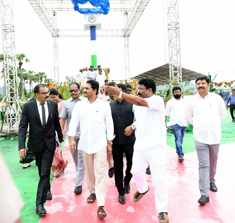 CM Jagan Lay Foundation for Amaravati CRDA Houses - Sakshi6