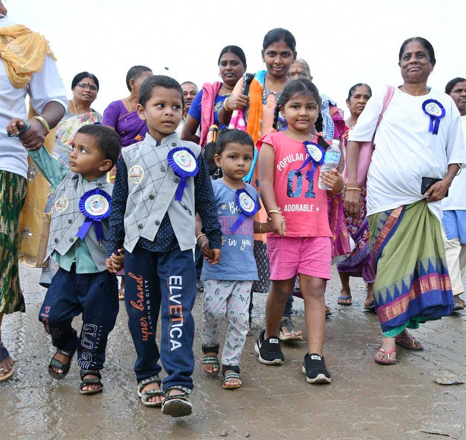 CM Jagan Lays Foundation Stone for Poor People Houses In Krishnayapalem - Sakshi10