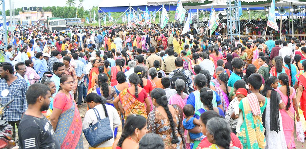 CM Jagan Lays Foundation Stone for Poor People Houses In Krishnayapalem - Sakshi28