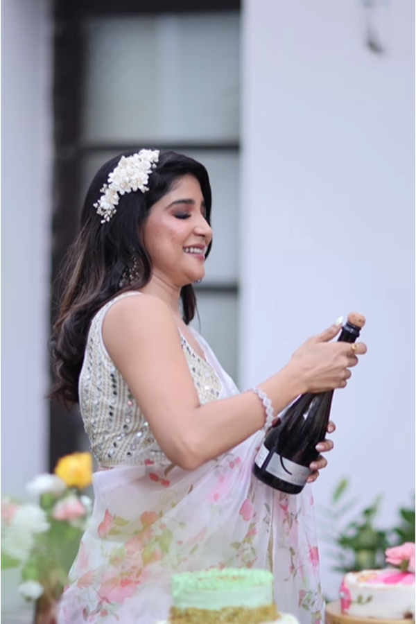 Indian Actress Sakshi Agarwal Birthday Celebrations Photos - Sakshi2