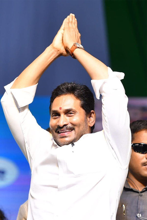 CM Jagan Attends public meeting In Venkatapalem Photo Gallery - Sakshi20