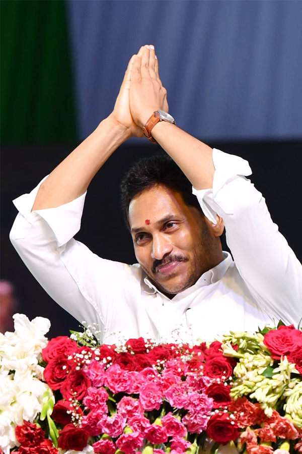 CM Jagan Attends public meeting In Venkatapalem Photo Gallery - Sakshi23