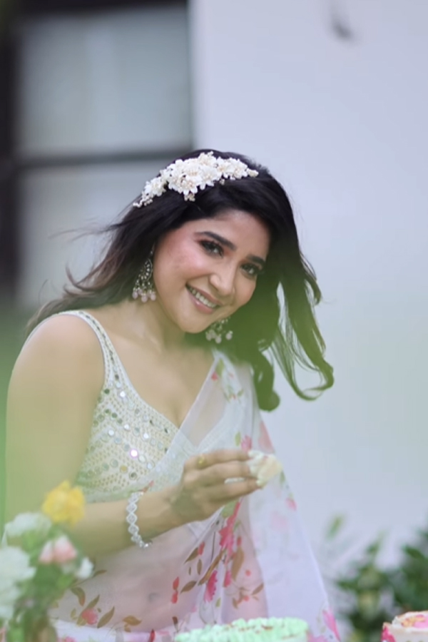 Indian Actress Sakshi Agarwal Birthday Celebrations Photos - Sakshi9