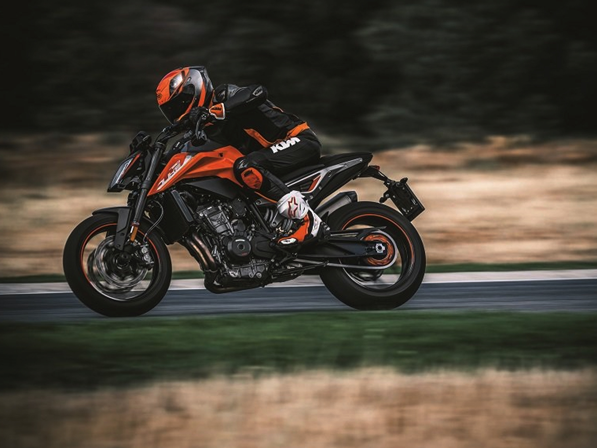 Top 10 Best KTM Motor Cycles - Sakshi5