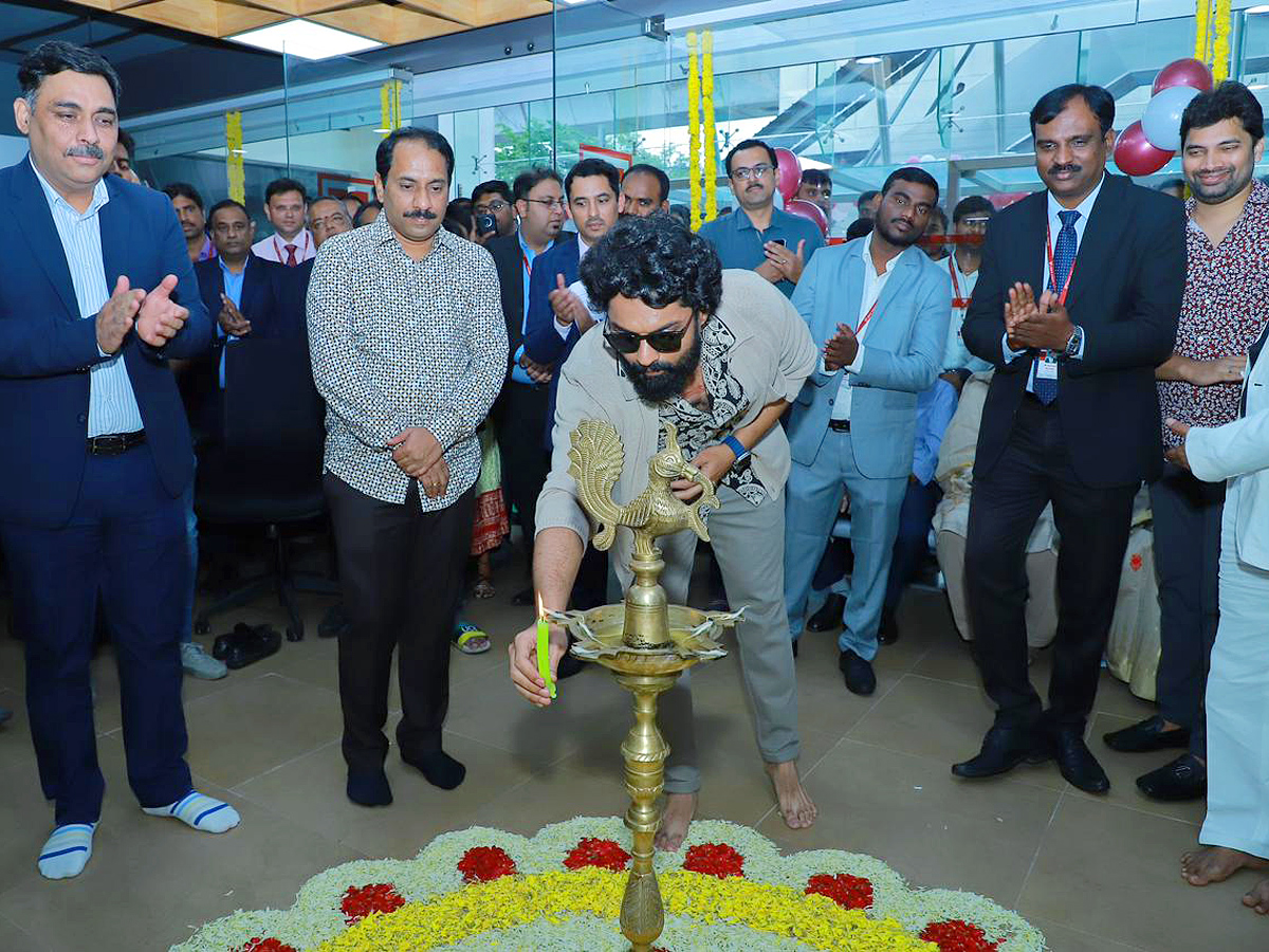 Nandamuri Kalyanram at IDFC Bank Regional Office Opening in Hyderabad Photos - Sakshi6