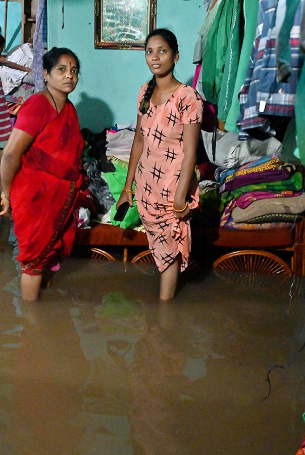 hyderabad rains update pics - Sakshi15