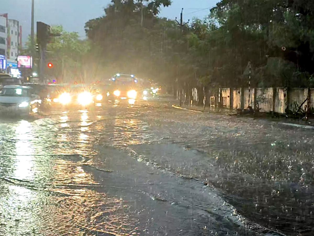 hyderabad rains update pics - Sakshi2