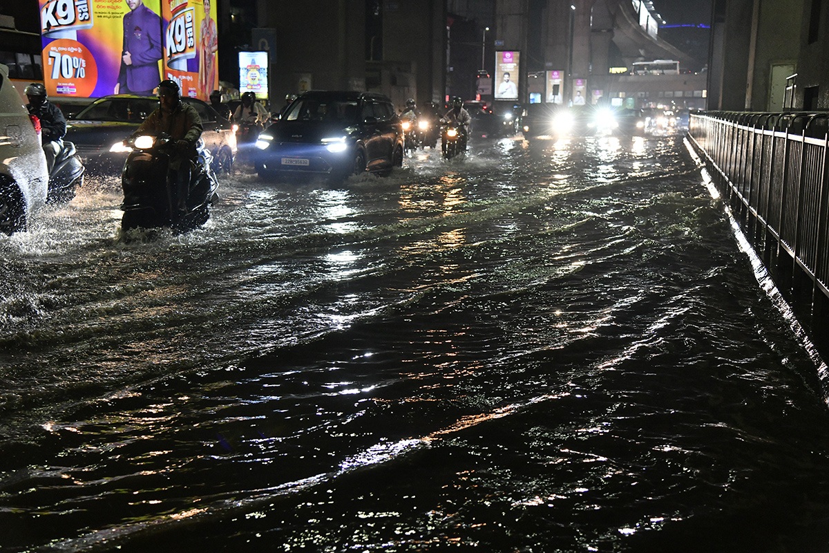 hyderabad rains update pics - Sakshi27