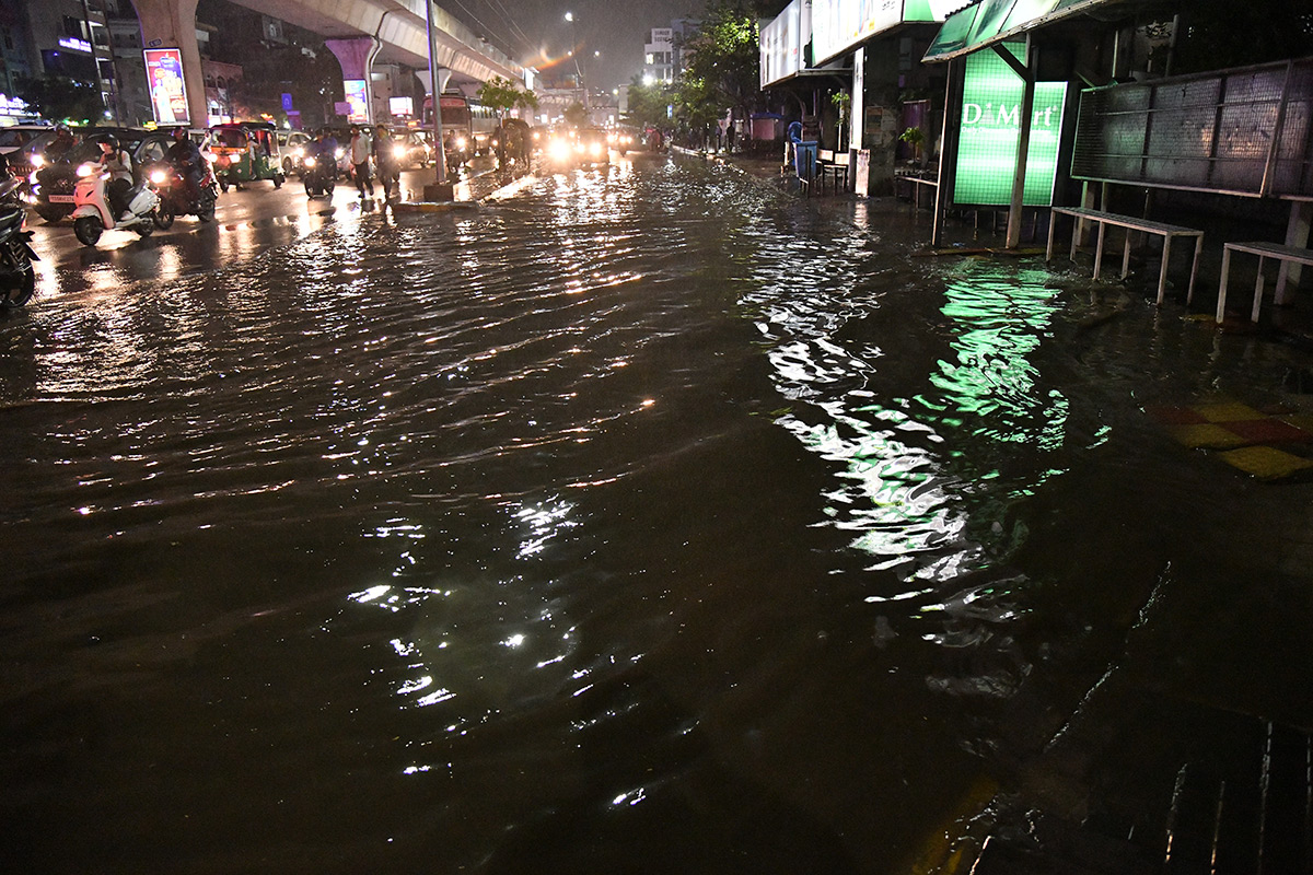 hyderabad rains update pics - Sakshi41