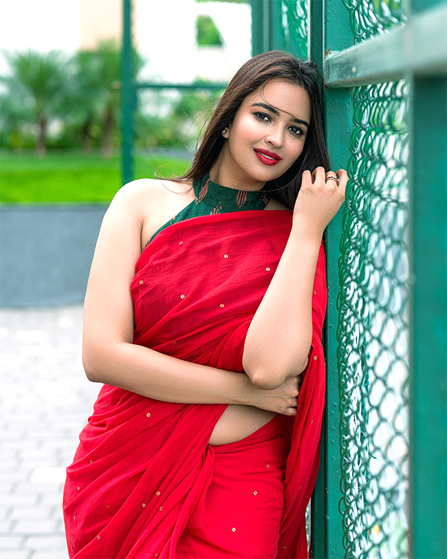 Actress Poojitha Ponnada Photos - Sakshi3