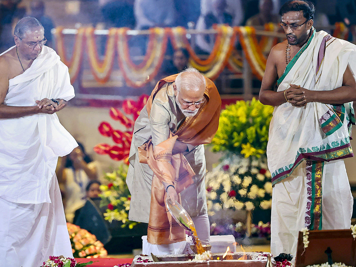 PM Modi inaugurates IECC Complex in Pragati Maidan At Delhi Photos - Sakshi19