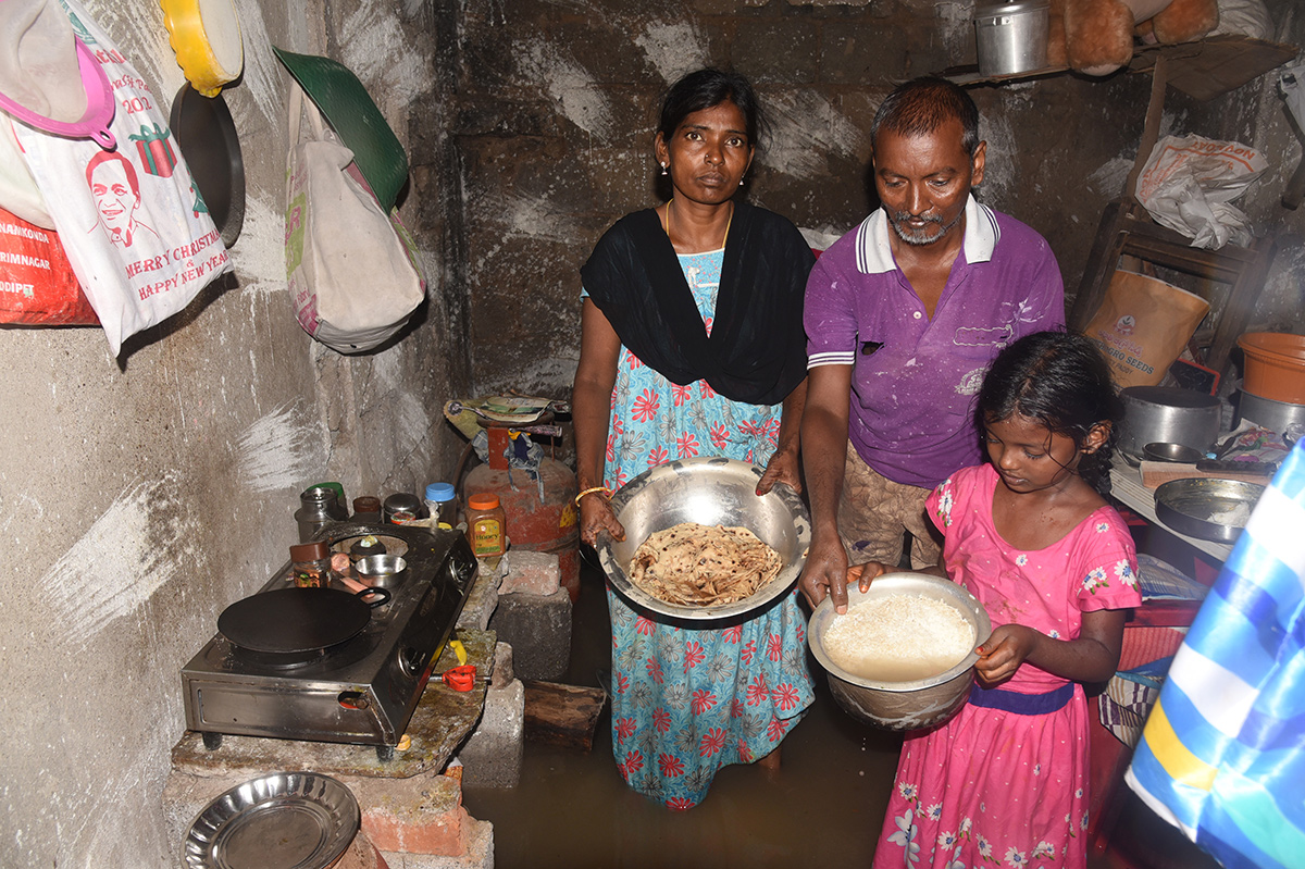 heavy rain in warangal photos - Sakshi36