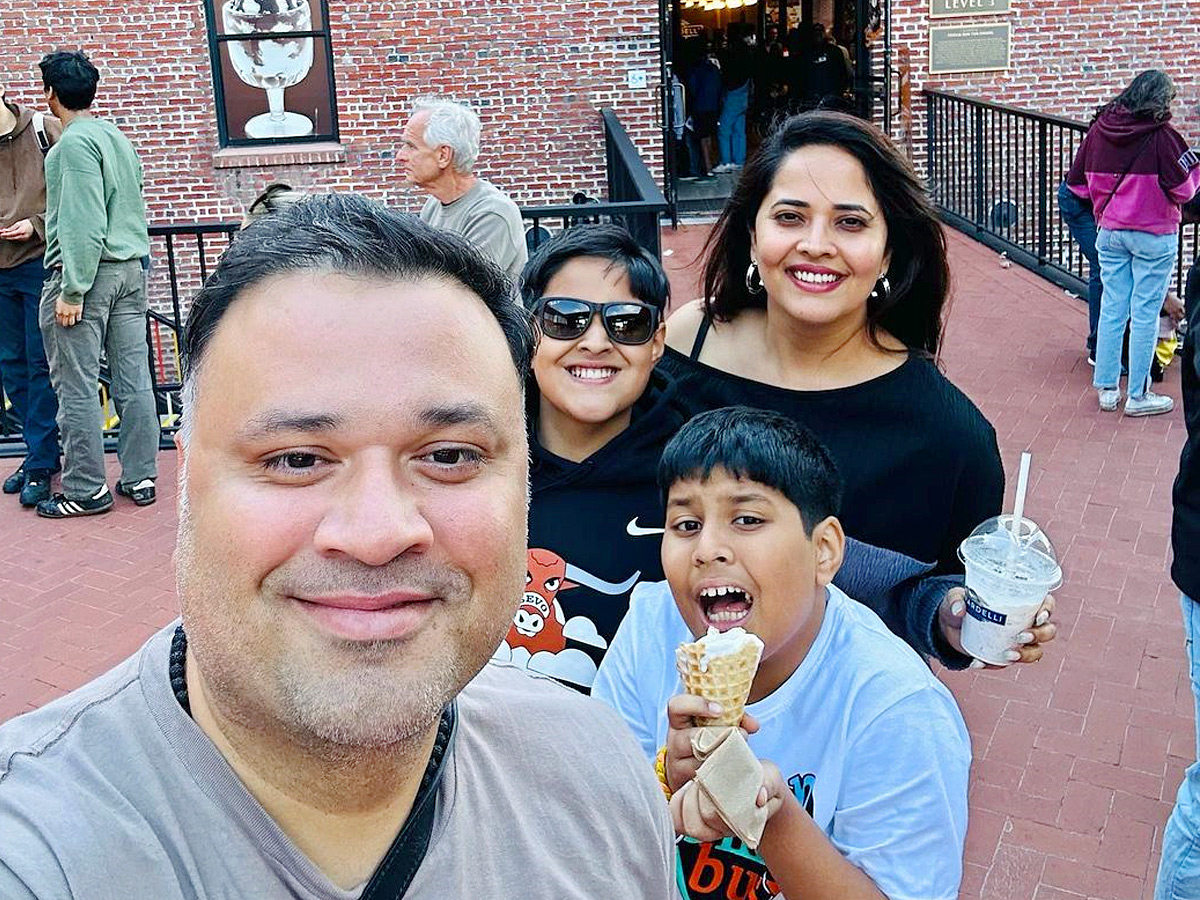 Anchor Anasuya Enjoying With Her Family in California Photos - Sakshi6