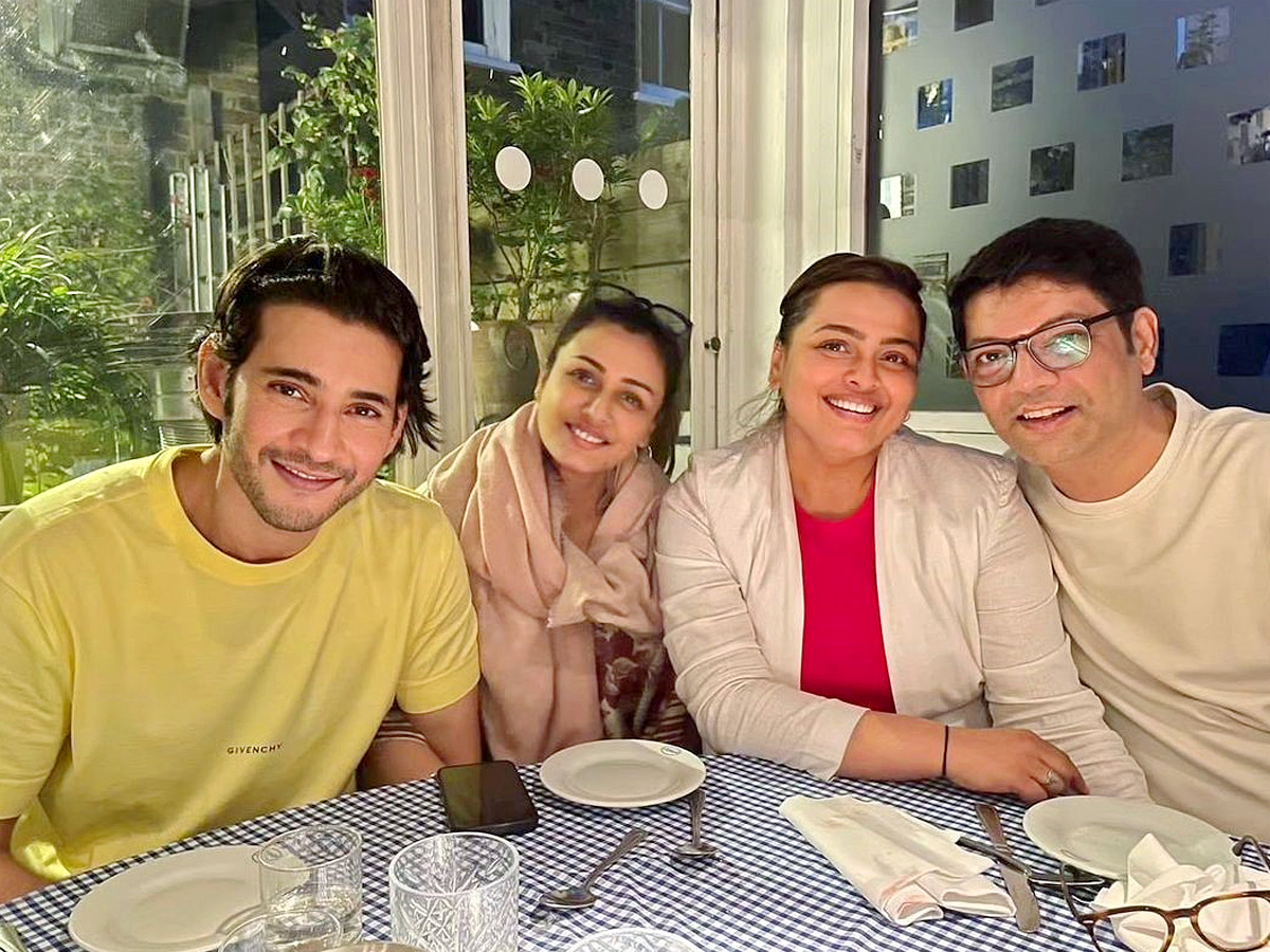 Super Star Mahesh Babu Enjoying Vacation With His Family Photos - Sakshi4