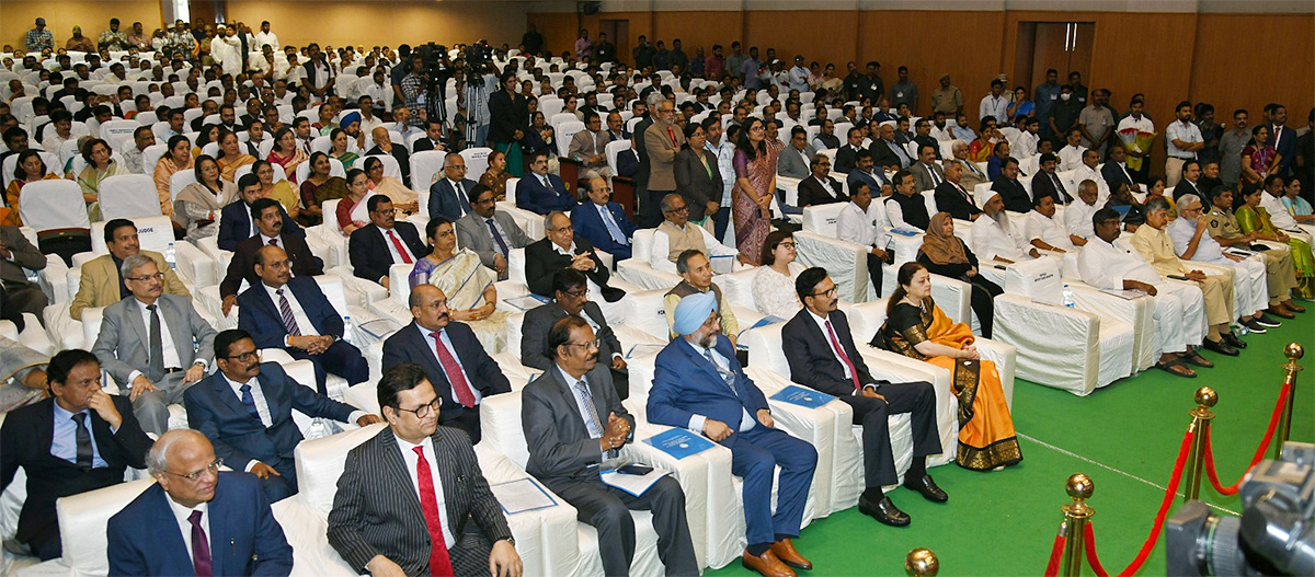 AP High Court CJ Justice Dhiraj Singh Thakur Oath Event Photos - Sakshi6