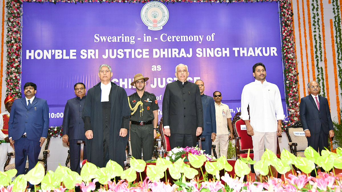 AP High Court CJ Justice Dhiraj Singh Thakur Oath Event Photos - Sakshi9