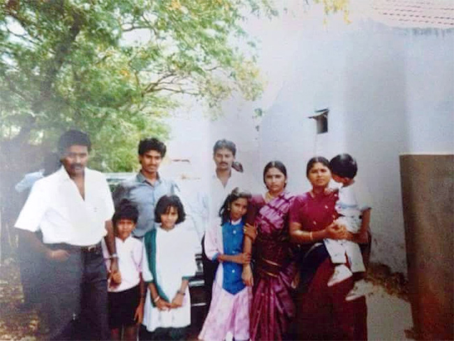 Actor Dhanush Birthday Special Rare Unseen Photos - Sakshi5